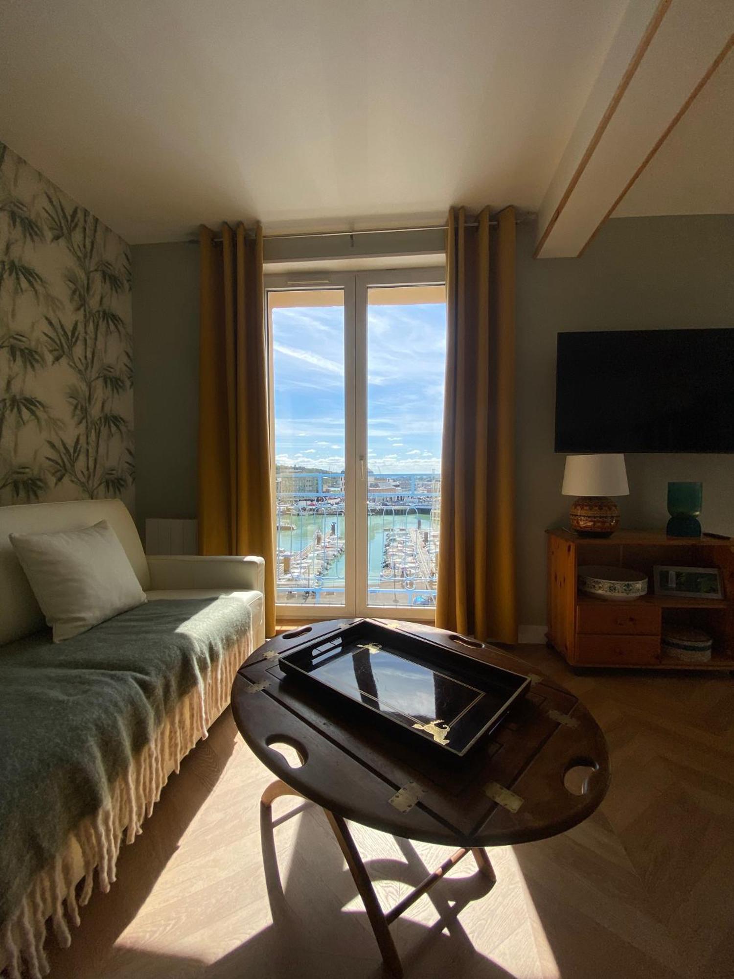 Etablissement 3 Etoiles Avec Ascenseur, 3 Appartements Lumineux Vue Port Avec Balcon, 200M De La Mer, Wifi Fibre, Tous Service Inclus Дьєпп Екстер'єр фото