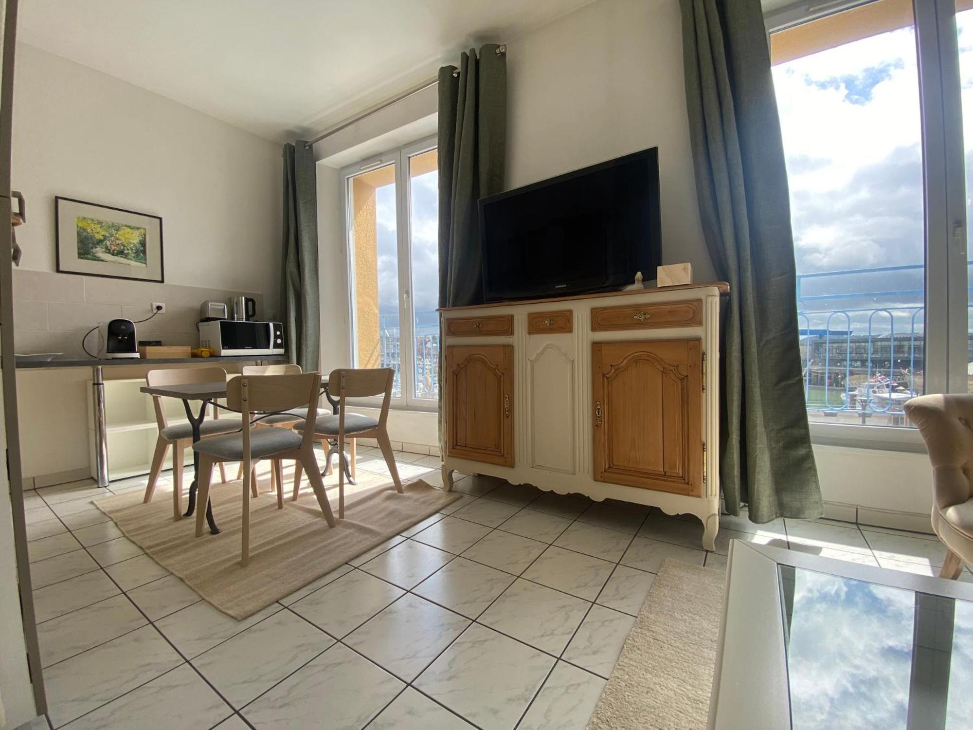 Etablissement 3 Etoiles Avec Ascenseur, 3 Appartements Lumineux Vue Port Avec Balcon, 200M De La Mer, Wifi Fibre, Tous Service Inclus Дьєпп Екстер'єр фото