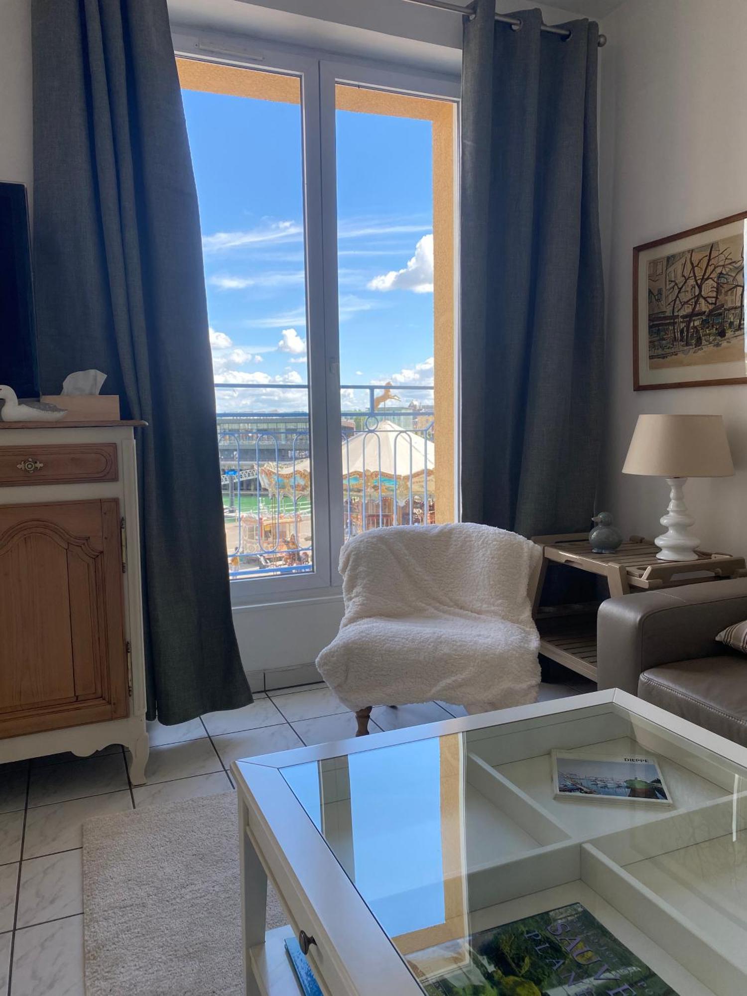 Etablissement 3 Etoiles Avec Ascenseur, 3 Appartements Lumineux Vue Port Avec Balcon, 200M De La Mer, Wifi Fibre, Tous Service Inclus Дьєпп Екстер'єр фото